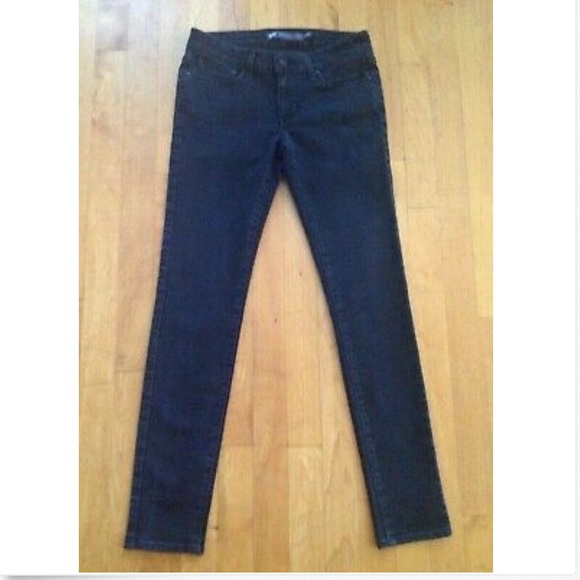 Levi's  Black Slight Curve Skinny Jeans Size 0/25 - Picture 2 of 10